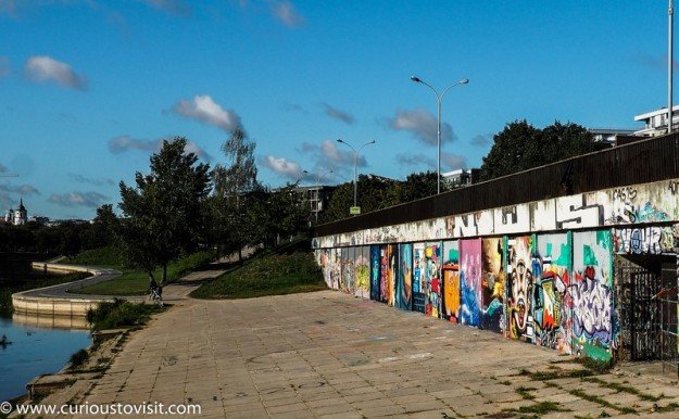 River Neris Vilnius Street Art 