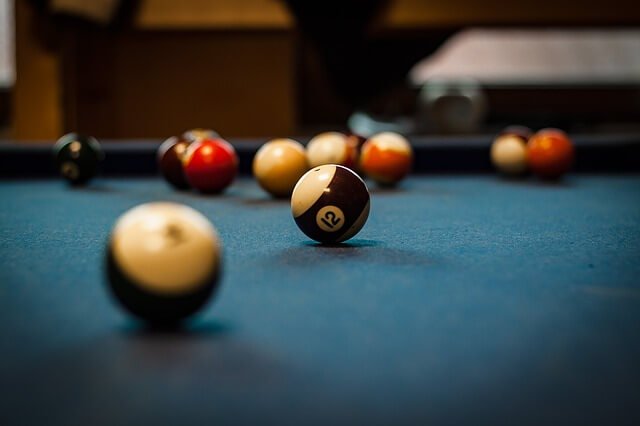 pool table out of focus