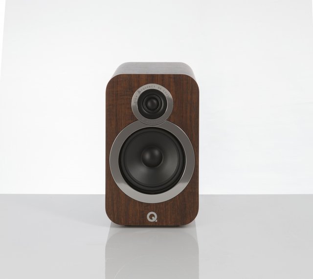 Q ACOUSTICS 3020i