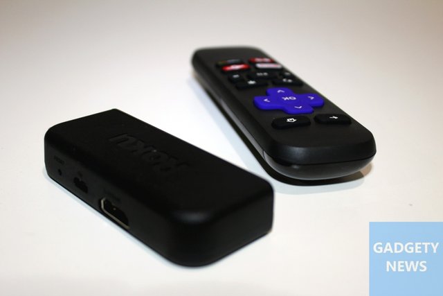 roku express controller and box