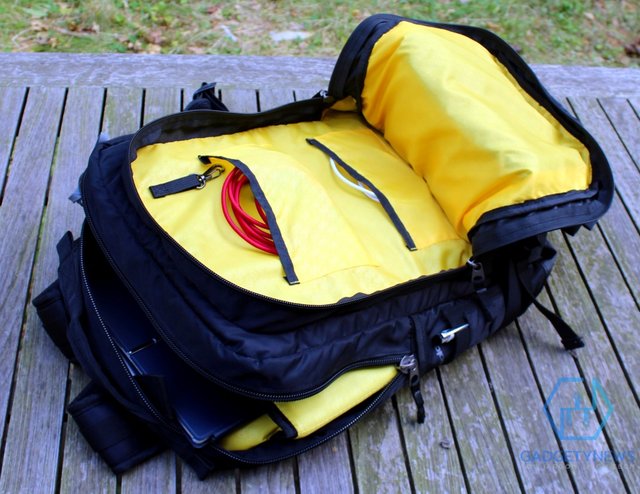 solo altitude 17.3 laptop backpack