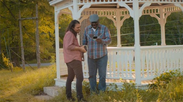 'Holding On' music video by The War On Drugs