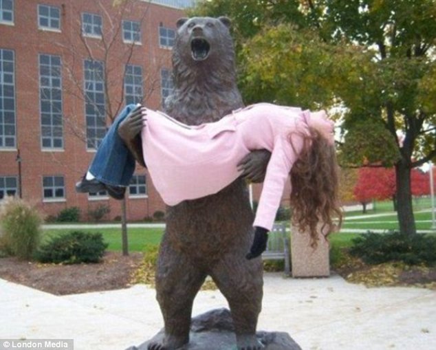 Statues Strike Back Time To Laugh Your Ass Off Steemit