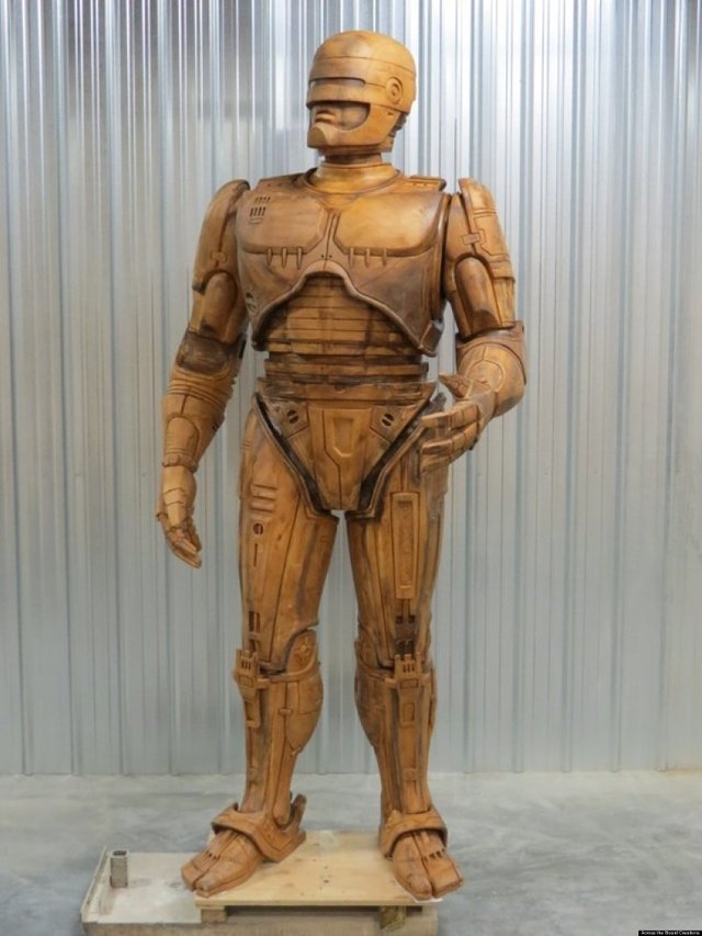 Robocop Statue