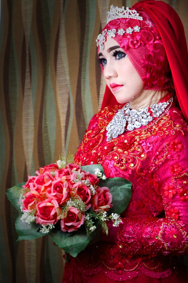  Foto  sampel makeup dan  baju  pengantin  Steemit
