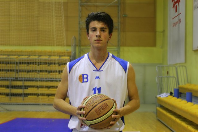 Adnan Karsic basketball