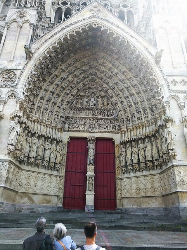 Amiens cathedral main door