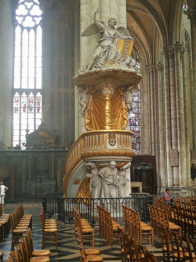 Amiens cathedral - artwork 3