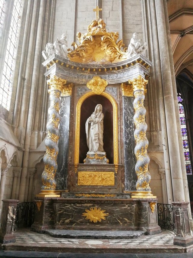 Amiens cathedral - artwork 1