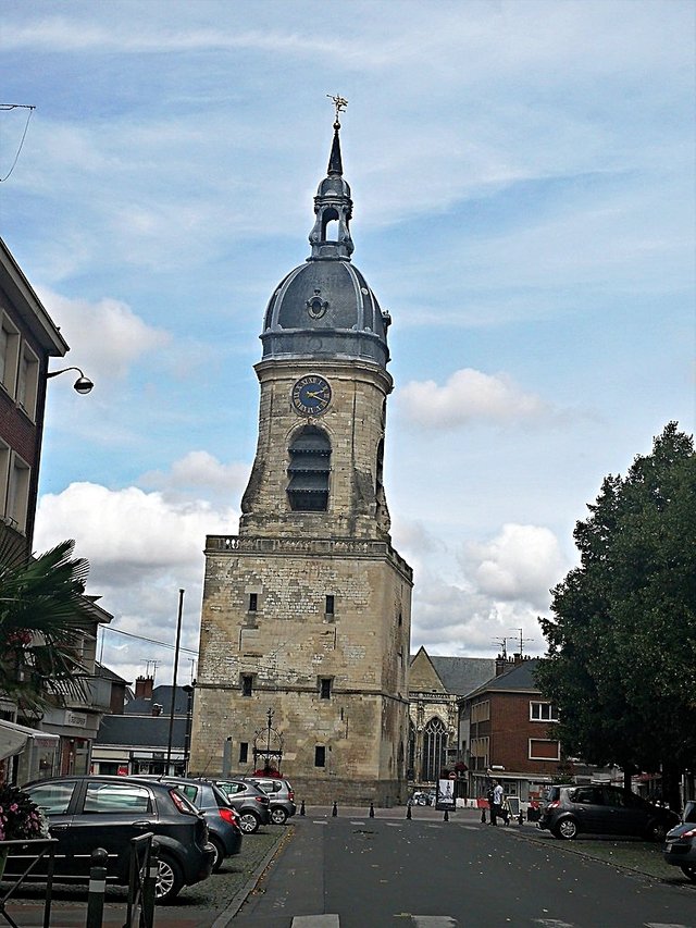 Amiens church tower