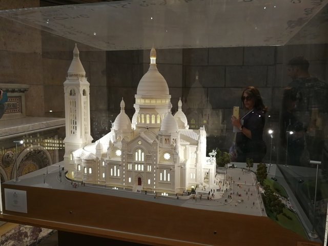 Sacré Coeur scale model