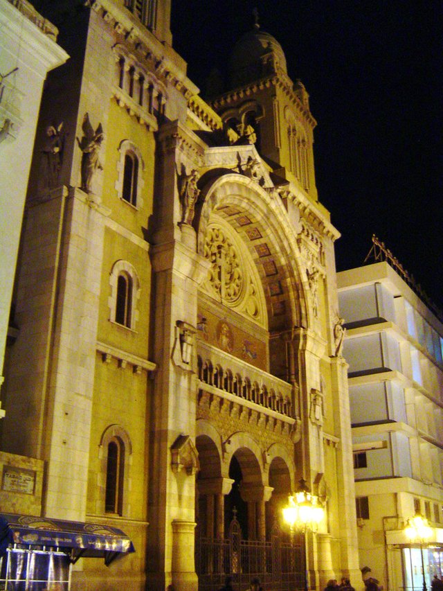 Cathedral entrance from the side