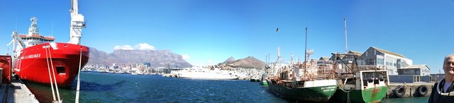 Panoramic view of Cape Town Harbour