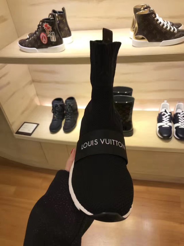 vuitton shoes price