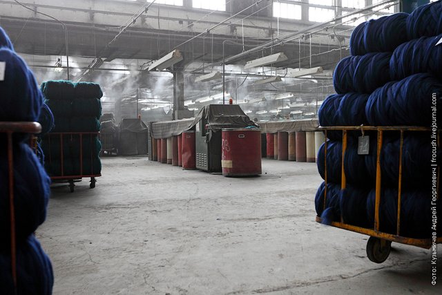 temporary warehouse of worsted semi-finished products