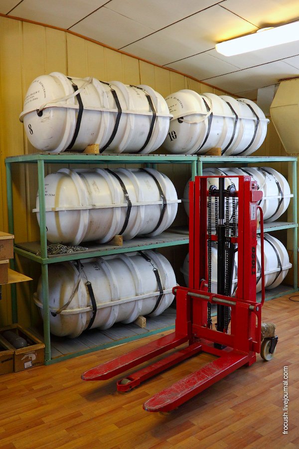 "Explosion" of the liferaft gasfilling system — Steemit