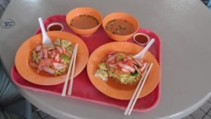 eating cheap Singapore