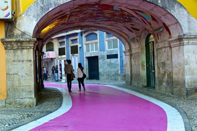 pink street lisbon