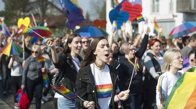 Adam Szabelak: Dlaczego nie lubię LGBTQQIP2SAA