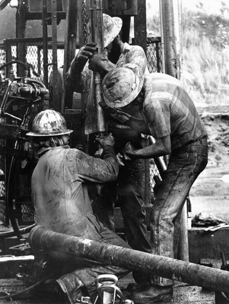 oilworkers1