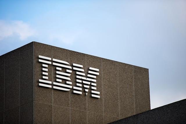 2017年区块链在八个行业应用实例：IBM与区块链