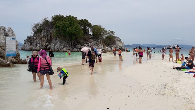 A Boat Trip to Khai Nai and Khai Nok Islands