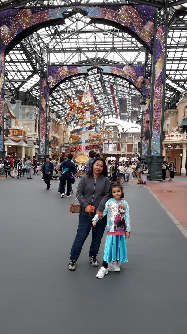 A Day at Disneyland, Tokyo, Japan!