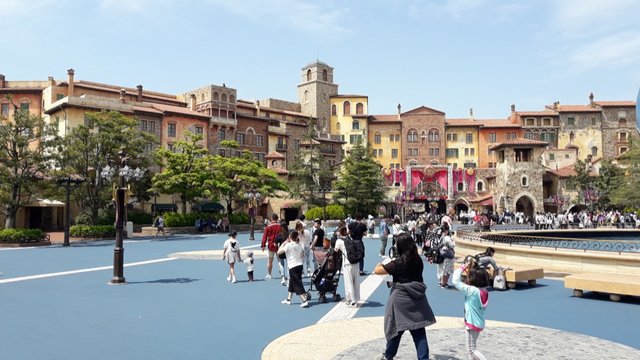 A Day at DisneySea, Tokyo, Japan!