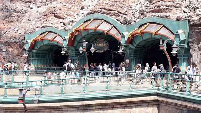 A Day at DisneySea, Tokyo, Japan!