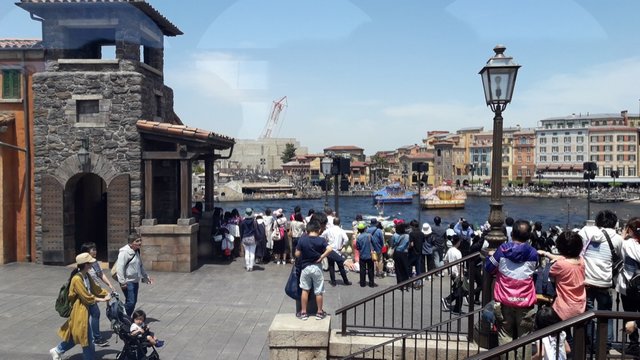 A Day at DisneySea, Tokyo, Japan!