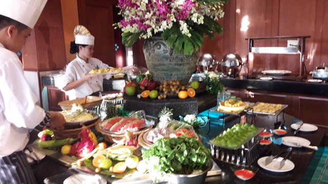 Novotel Phuket Resort Hotel - Buffet dinner