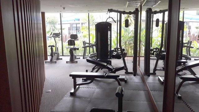 Novotel Phuket Surin Beach Resort Hotel - Fitness room