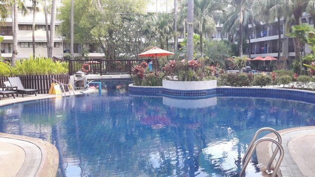 Novotel Phuket Surin Beach Resort Hotel - Swimming-pool