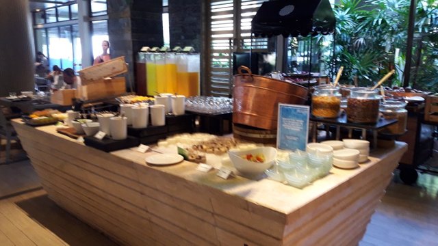 Pullman Phuket Hotel - Breakfast