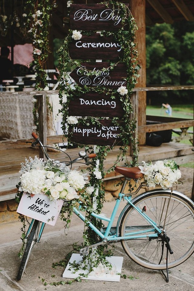 Bikes + Blooms Wedding Decor 2019