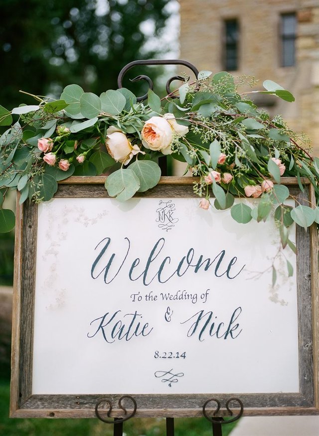 Hand Lettered Signs Diy Elegant And Rustic Wedding Decor 2019