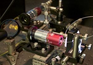 Photonic time stretch microscope