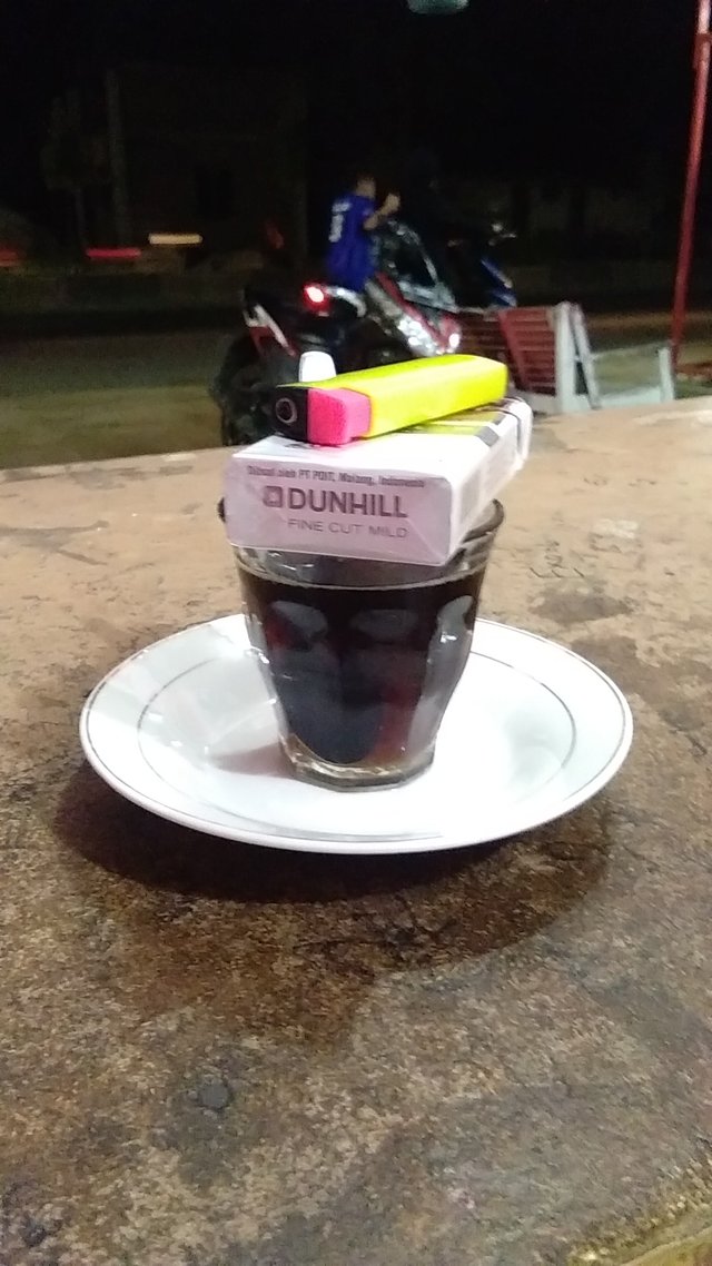 Gambar Kopi Rokok Dan Pemandangan - Paimin Gambar