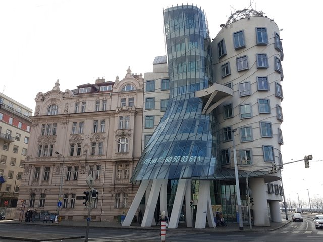 Dancing House Tancini Dum In Prague Tanzendes Haus In Prag