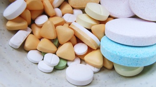 Pills (free stock photo from Pexels)