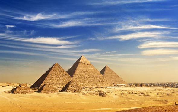 Giza Pyramids 