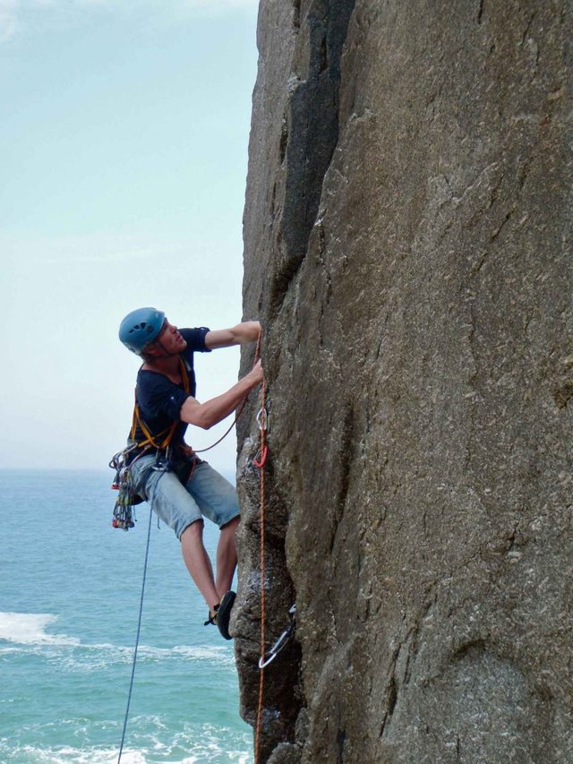 The Cornish cliffs offer some of the best sea cliff climbing in the world. Photo: Masa Sakano 