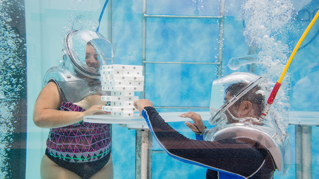 Clear Lounge: the world's first underwater oxygen bar in Cozumel, Mexico