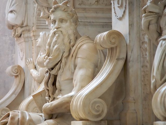 Michelangelo statue Moses