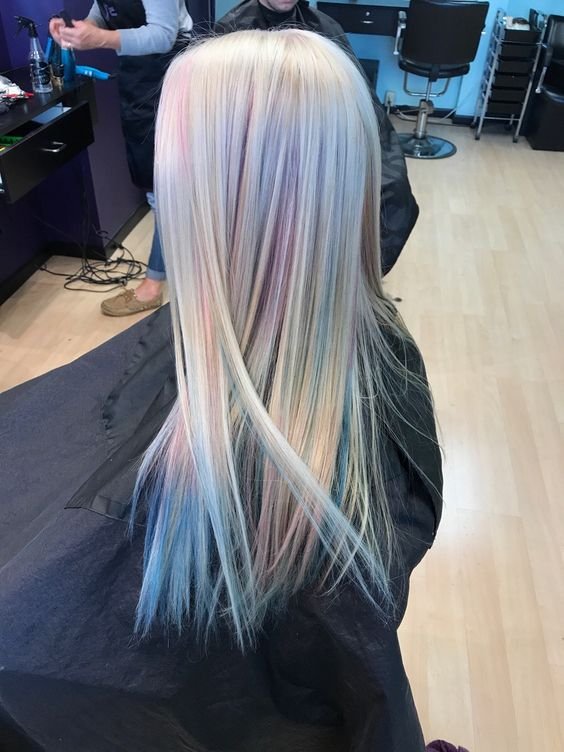 Holographichair 