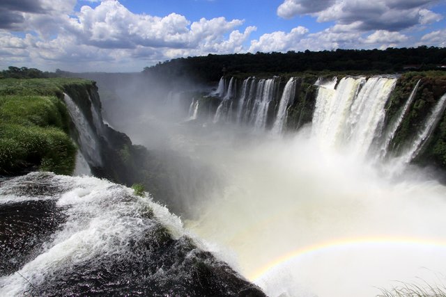 IguazuFalls2.jpg