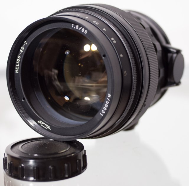 Vintage lens review - Helios 40-2 85mm f/1.5 - better known as 