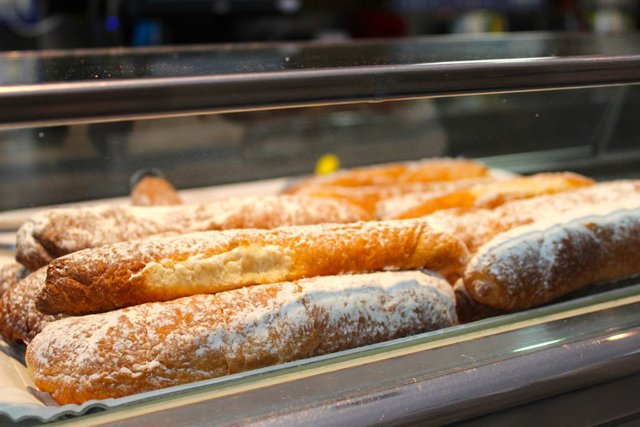 Fartons for Horchata de Chufa at Horchatería Alboraya in Spain