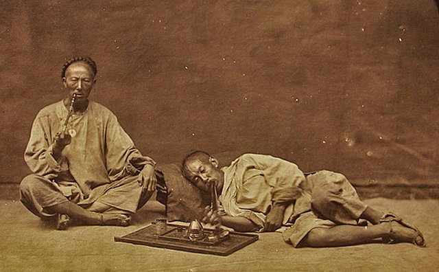 chinese-opium-smokers9f707.jpg