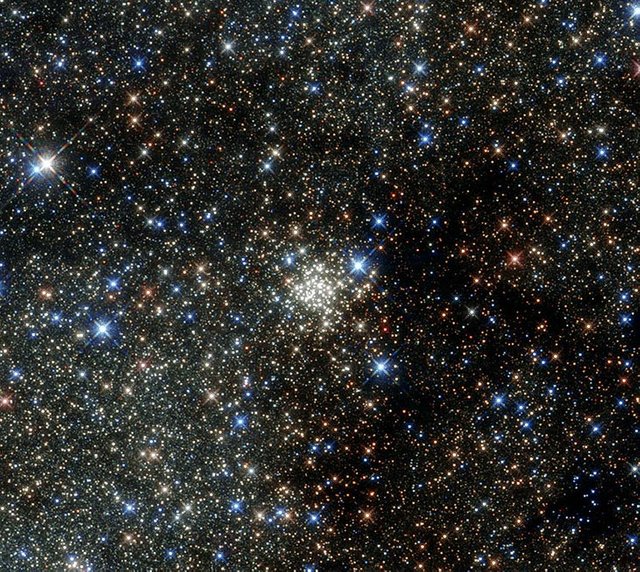 The_most_crowded_place_in_the_Milky_Way68b69.jpg
